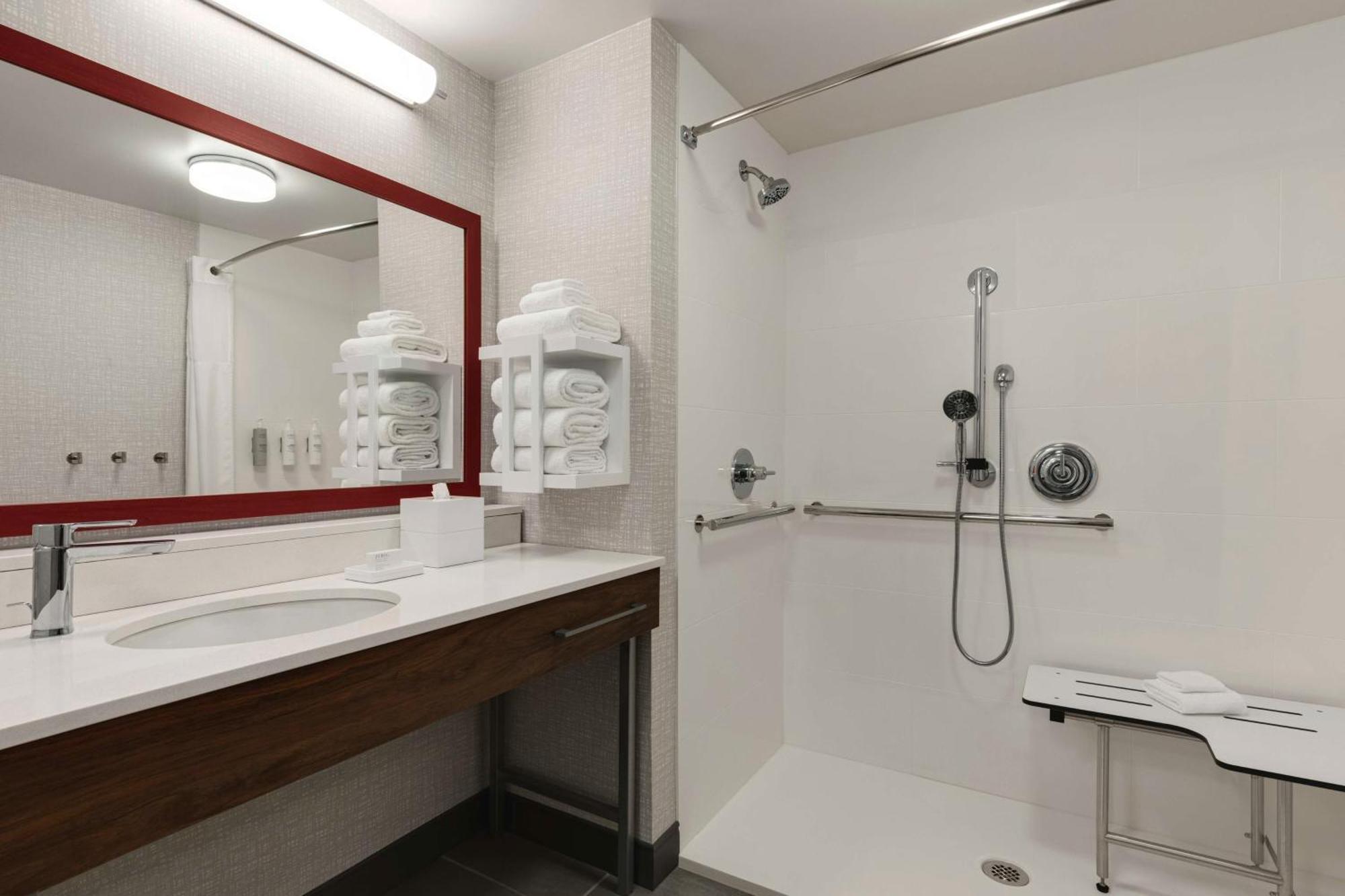 Hampton Inn Starkville Buitenkant foto