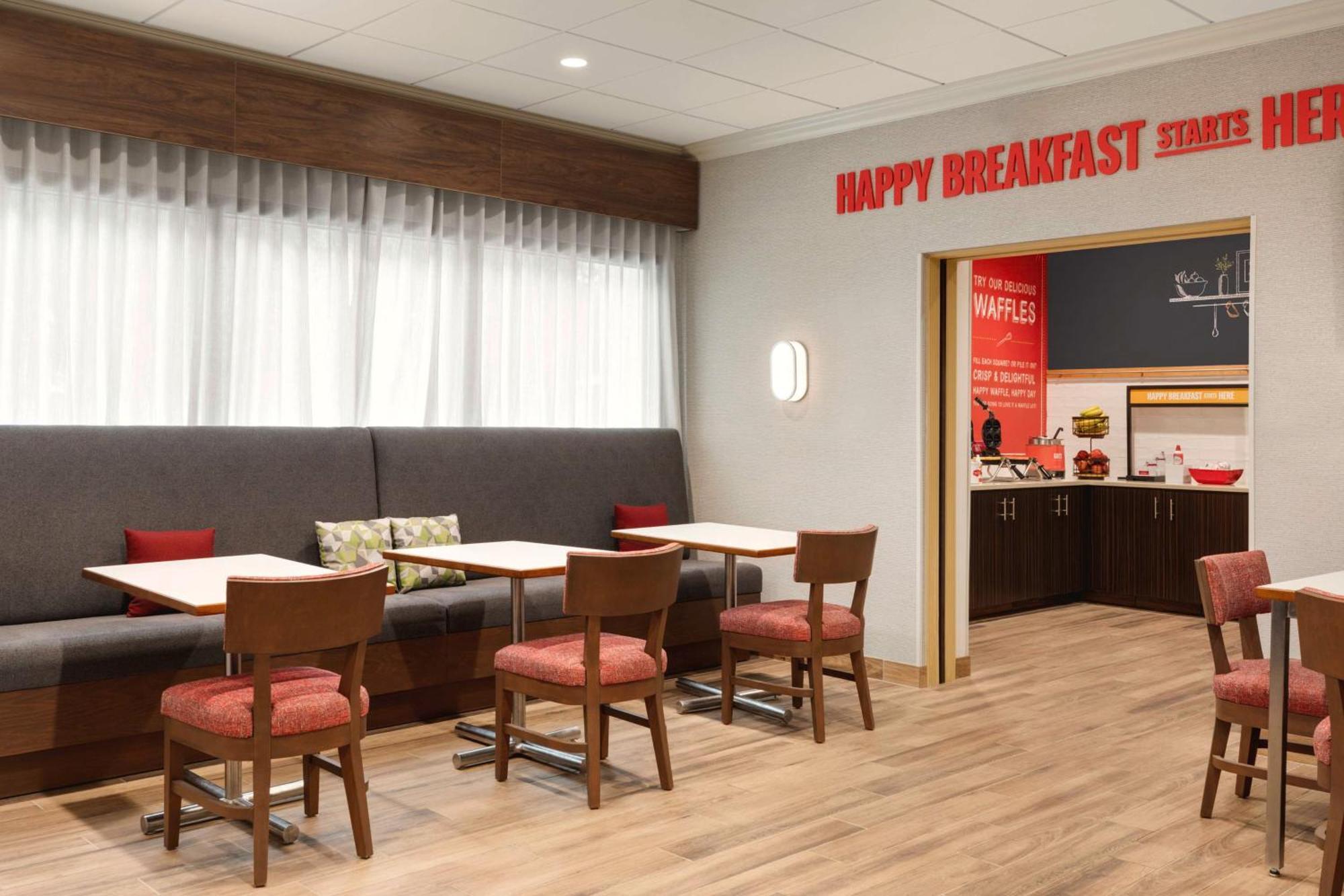 Hampton Inn Starkville Buitenkant foto
